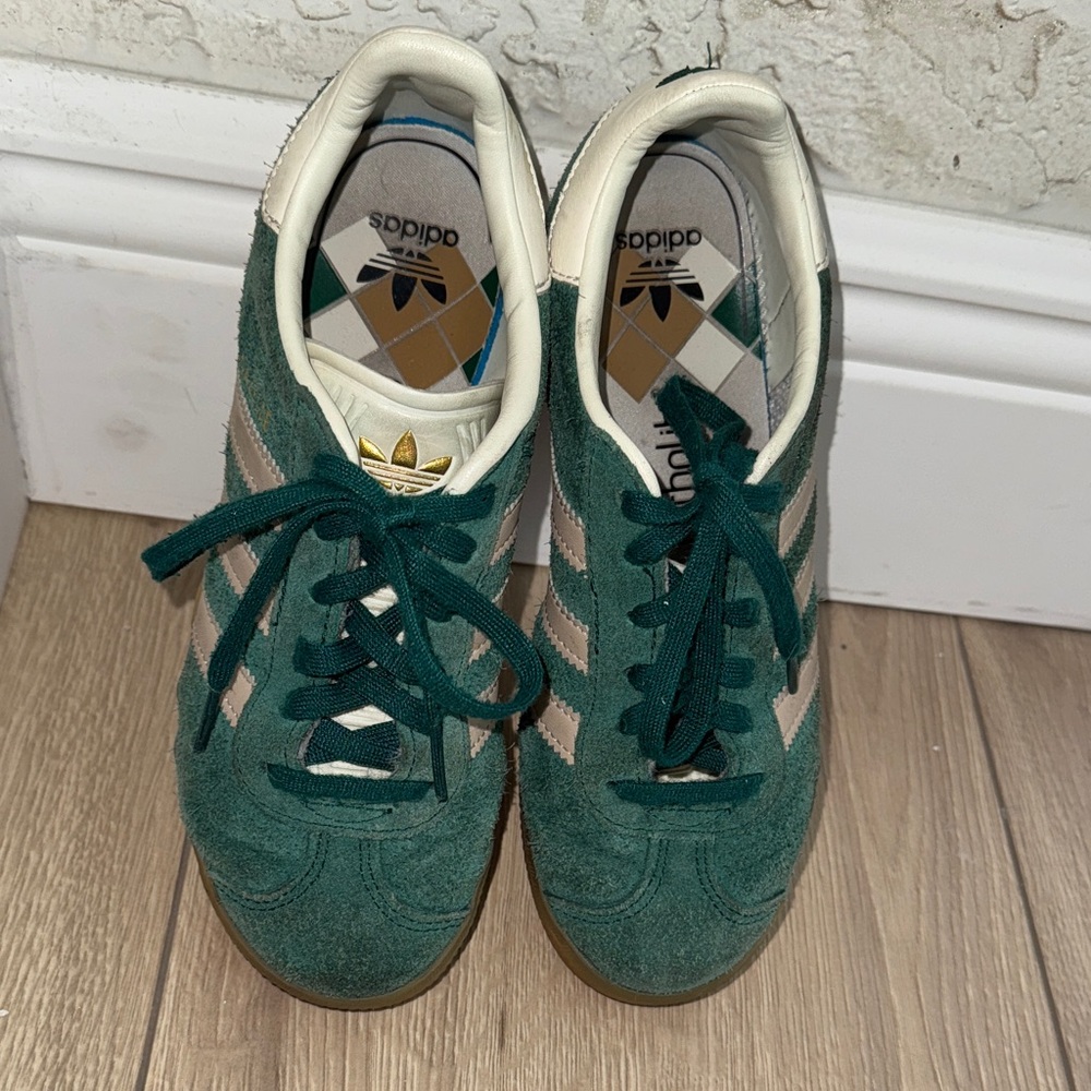 Adidas youth size 2.5 green suede gazelle sneakers